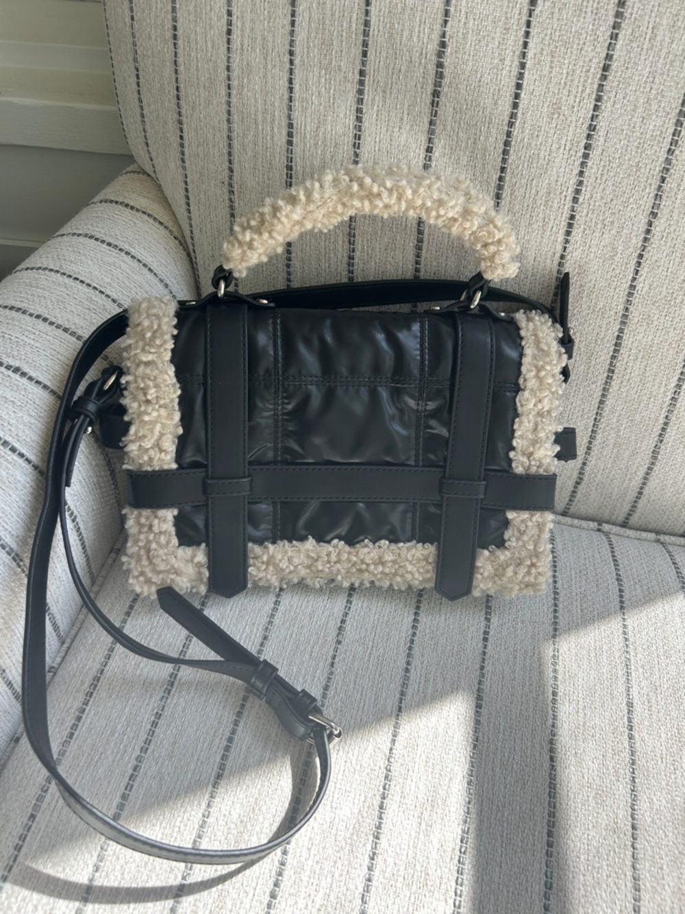 Stylish Zara Black Faux-Leather Handbag with Cream Sherpa Trim
